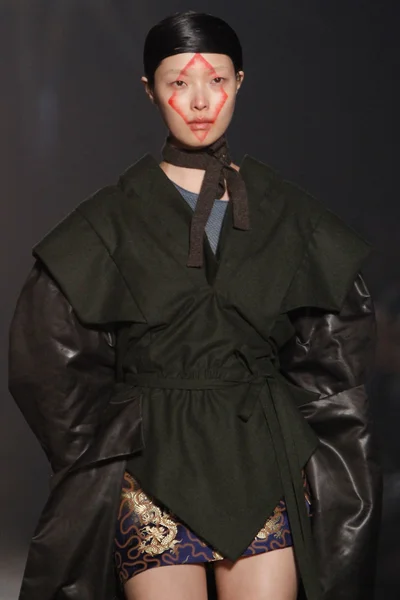 Look 33